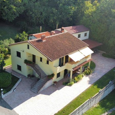 Apartman Koraca Roč Exterior foto